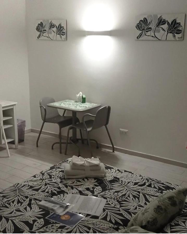 B&B La Palmetta チビタベッキア エクステリア 写真